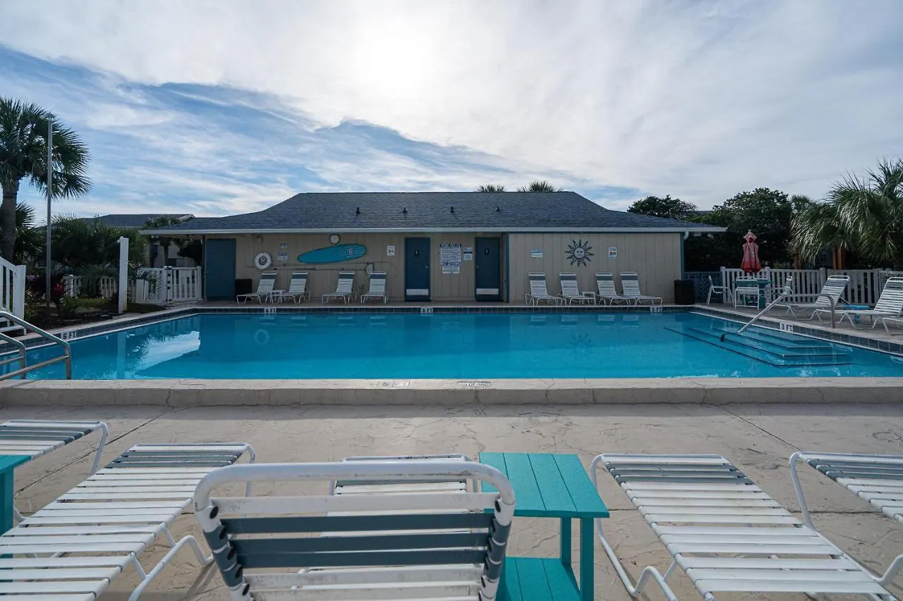 Cozy Beach Oasis 2 Bdrm Condo In 德斯廷 0*,  美国