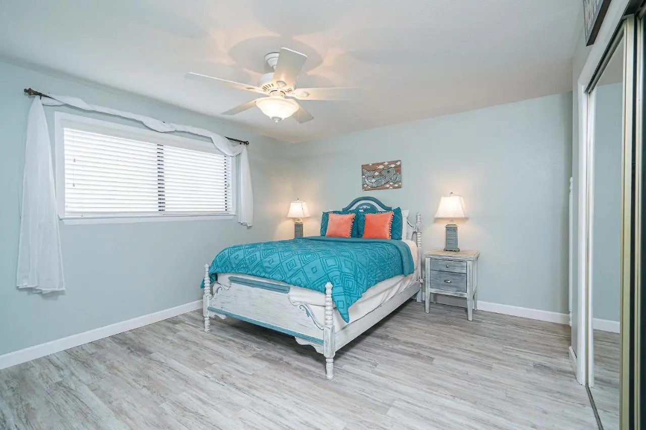 Cozy Beach Oasis 2 Bdrm Condo In 德斯廷
